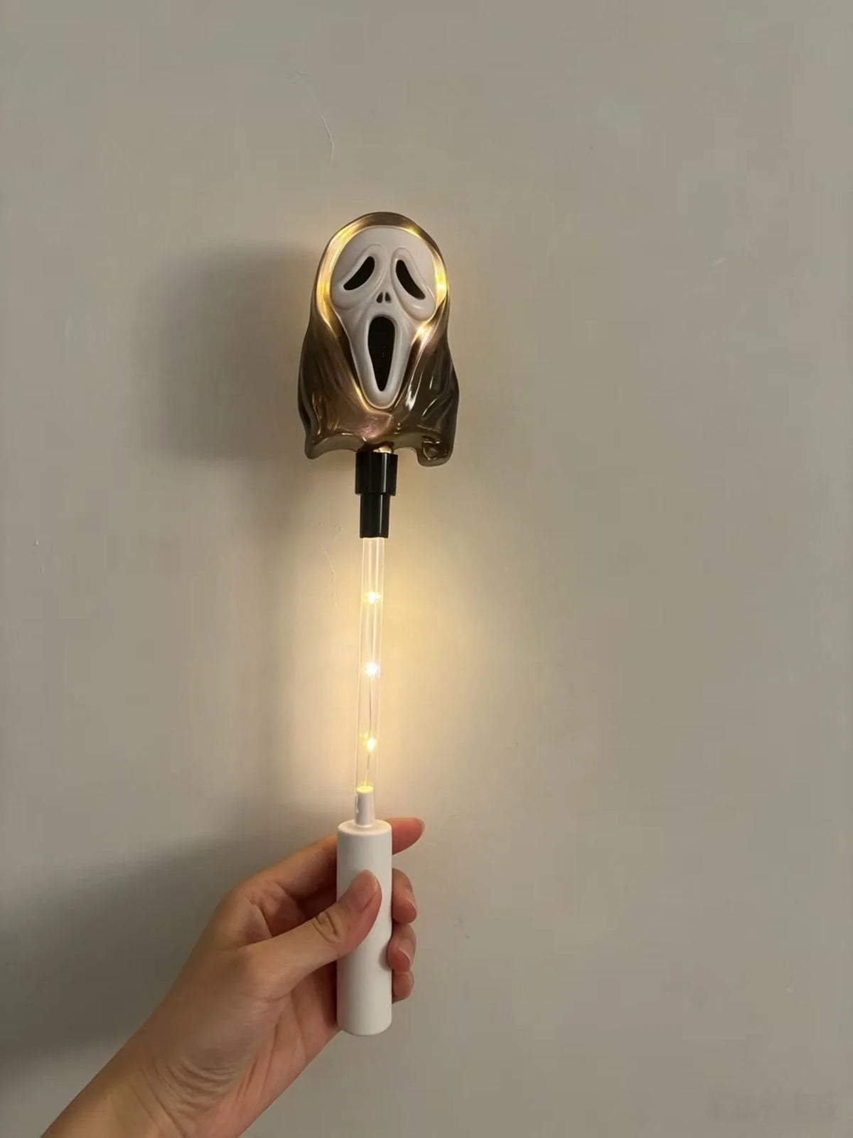 Halloween Ghost LED Light Up Wand,Battery Powered Glowing Scream Ghost Handheld Flashing Stick,Party Cosplay Decorations