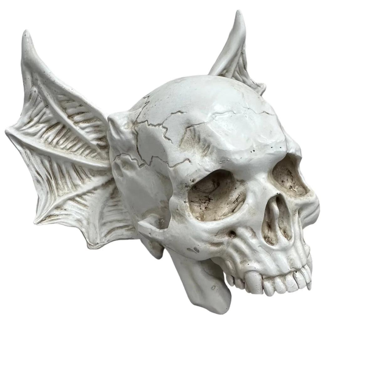 Halloween Themed Bat Skull Resin Decorative Ornaments Creative Home Decor for Living Rooms Bedrooms Courtyards Balconies