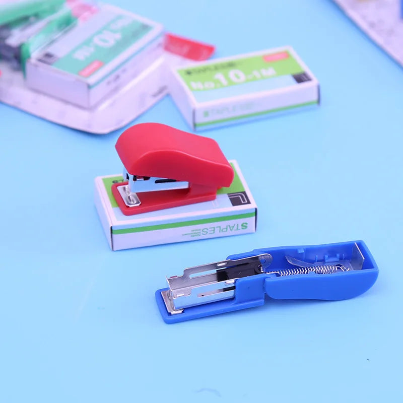 1Set Random Color Mini Size Stapler Set Solid Office Stationery Student Use For No. 10 Staples