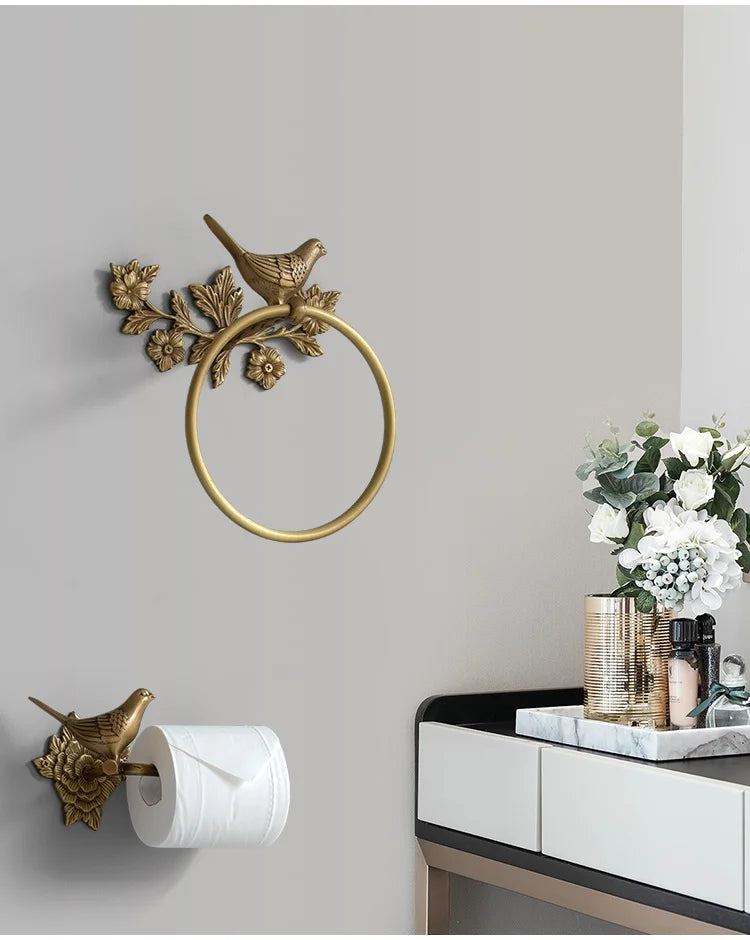 Retro Brass Bird Towel Ring Storage Rack Perforation-free Towel Rack for Bathroom and Bathroom Paper Towel Storage Wall Hanging